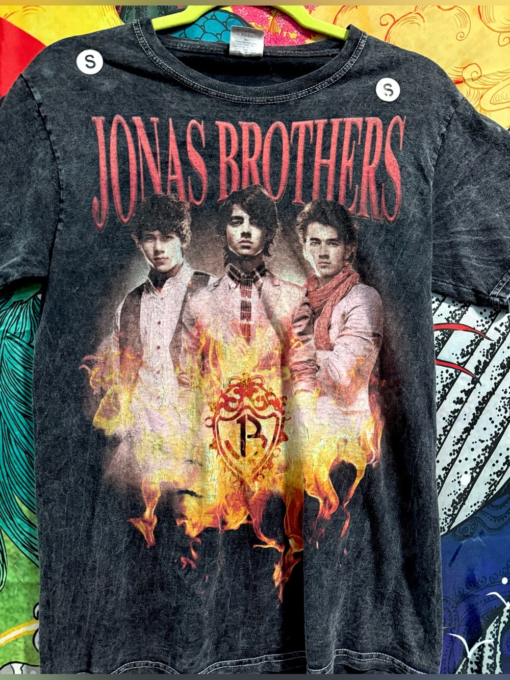 Jonas Brothers Classic Fire T-shirt Size S